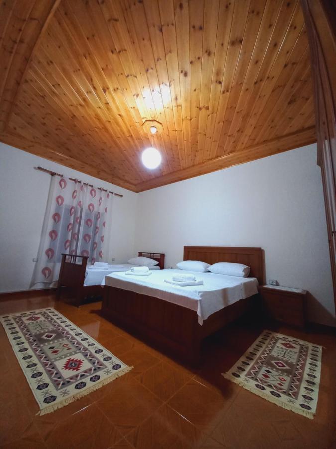 Sokolli Guest House Gjirokastra Kültér fotó