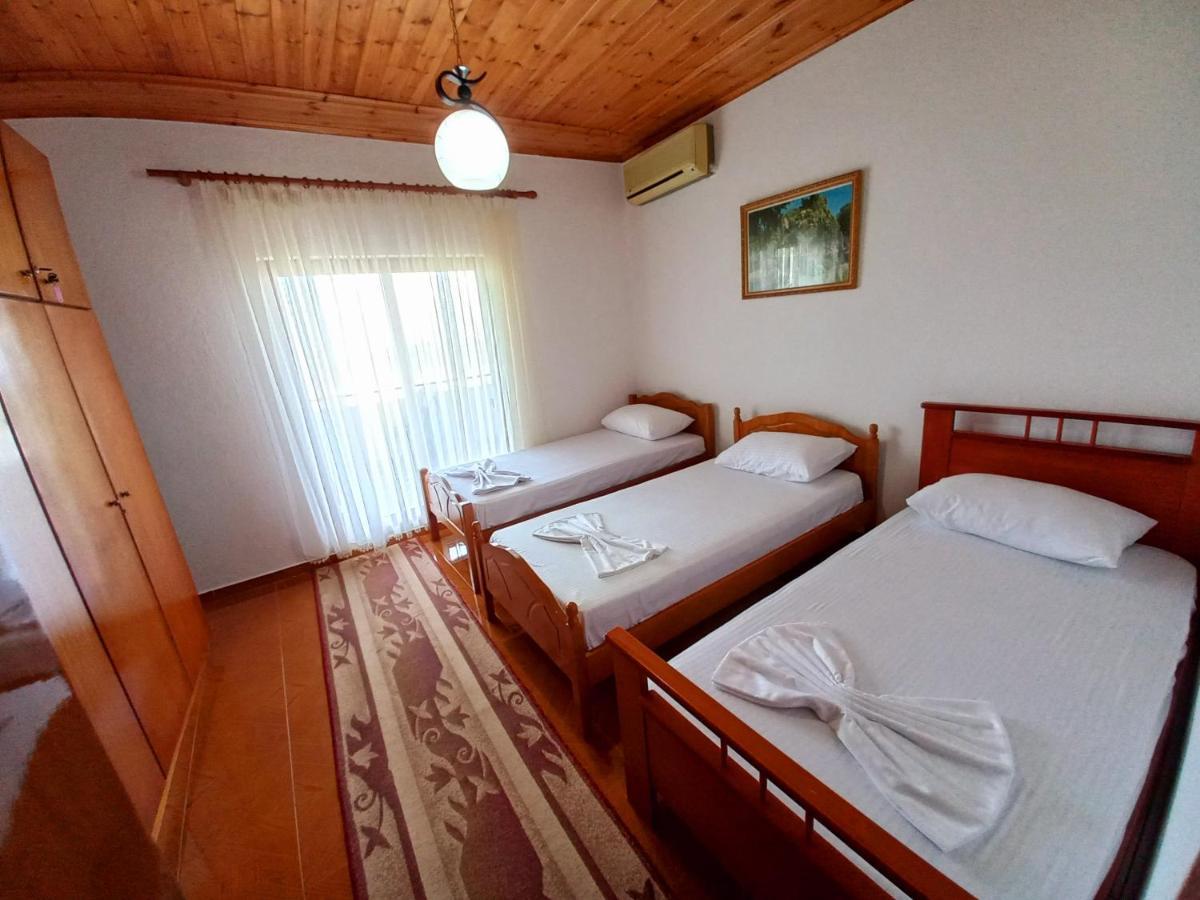 Sokolli Guest House Gjirokastra Kültér fotó