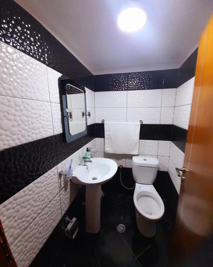 Sokolli Guest House Gjirokastra Kültér fotó