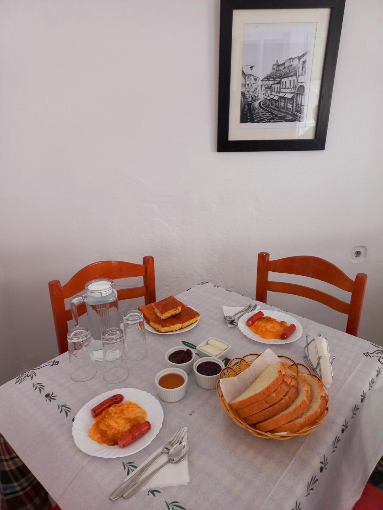 Sokolli Guest House Gjirokastra Kültér fotó